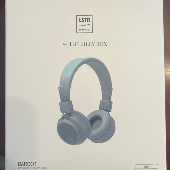 Summer 2024 Jillly Box - Picture 4 of 14